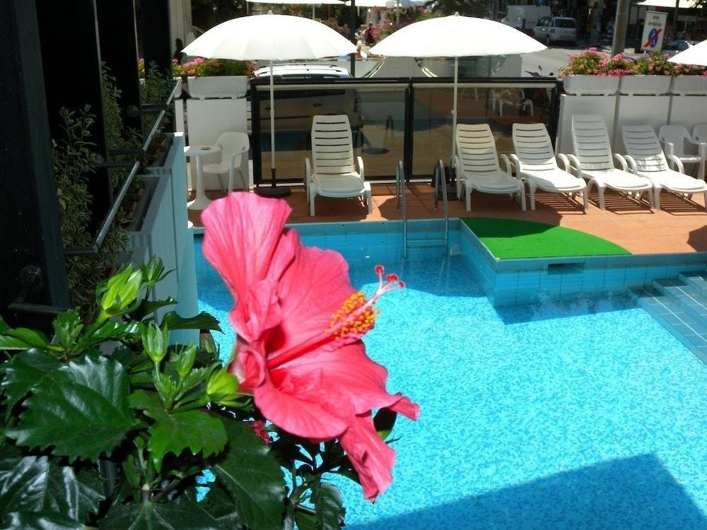 Hotel Grand Meeting Rimini Ngoại thất bức ảnh