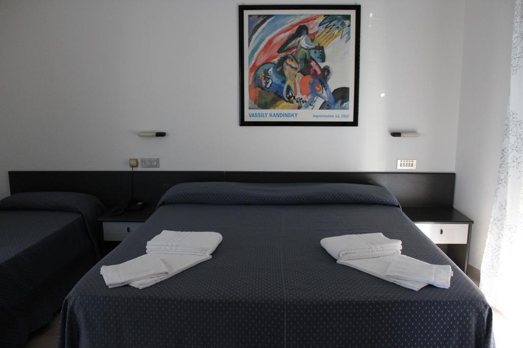 Hotel Grand Meeting Rimini Ngoại thất bức ảnh