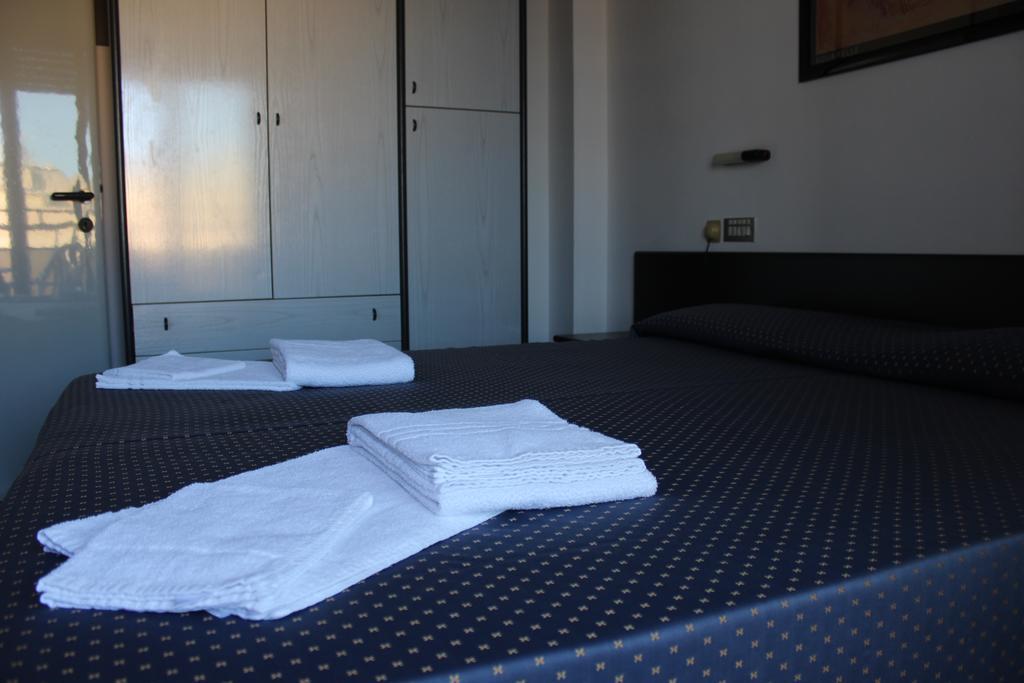 Hotel Grand Meeting Rimini Ngoại thất bức ảnh