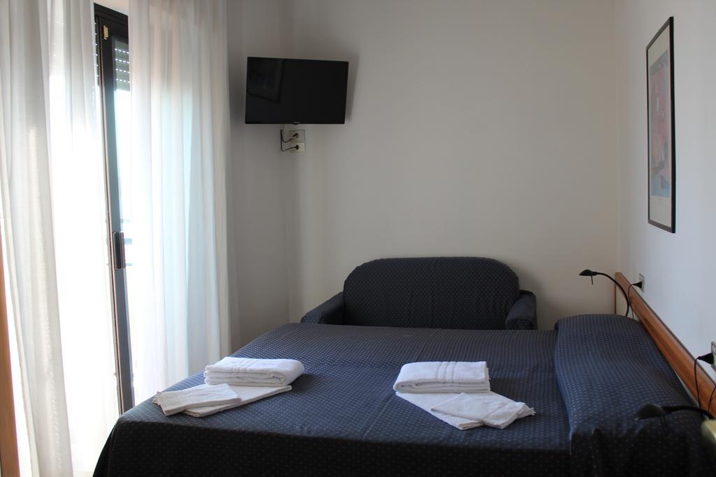 Hotel Grand Meeting Rimini Ngoại thất bức ảnh