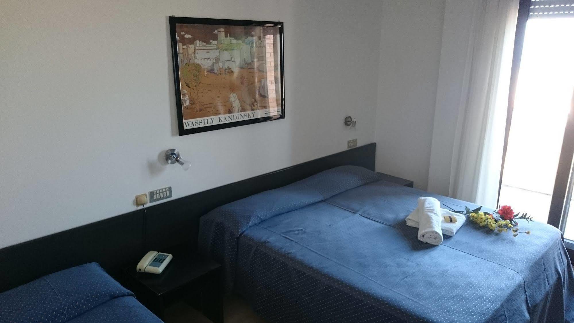 Hotel Grand Meeting Rimini Ngoại thất bức ảnh